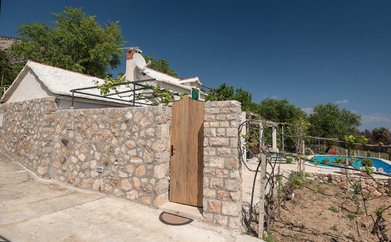 Holiday Home Vineyard House Bol Exteriér fotografie